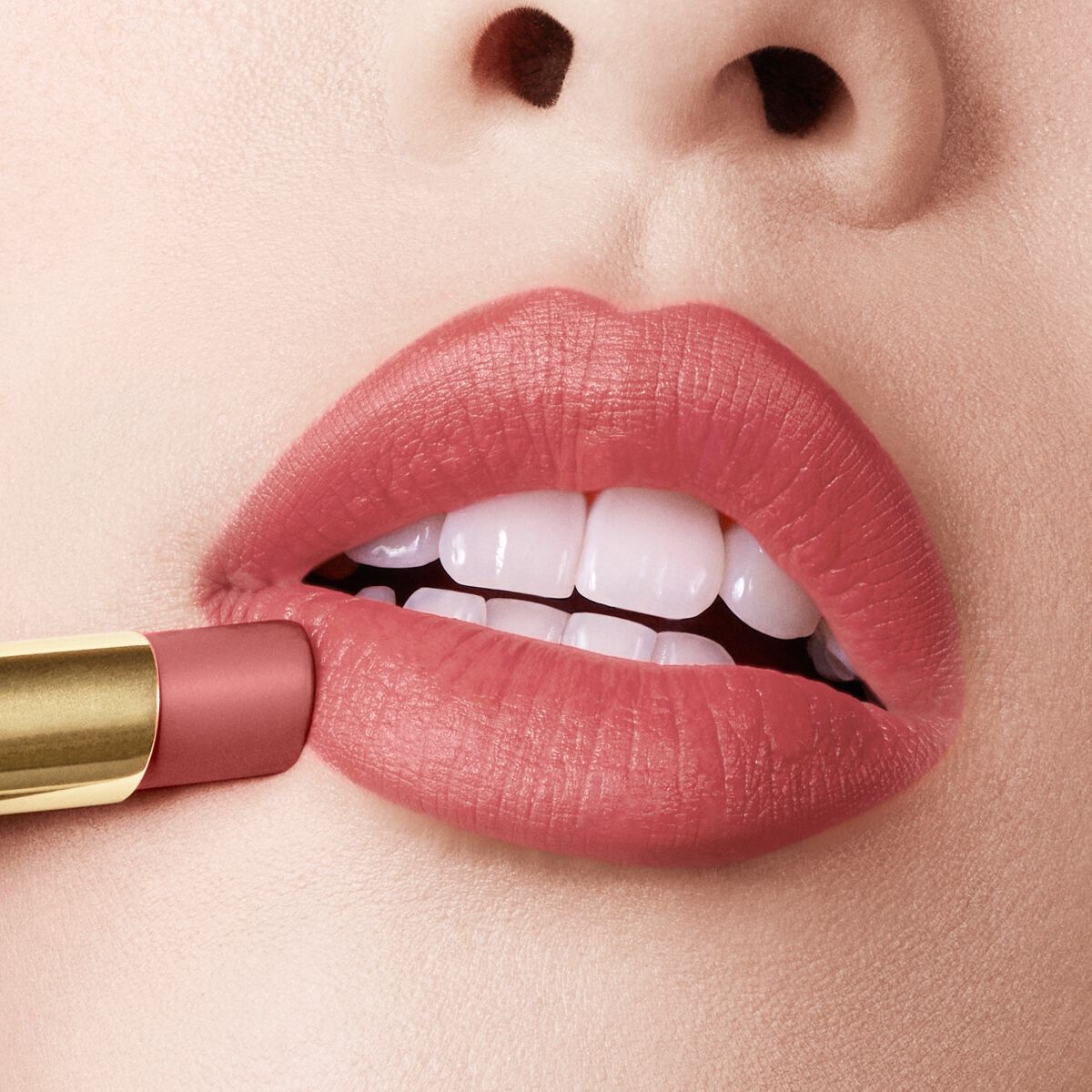 Rouge Stiletto Lumi Matte image number 3