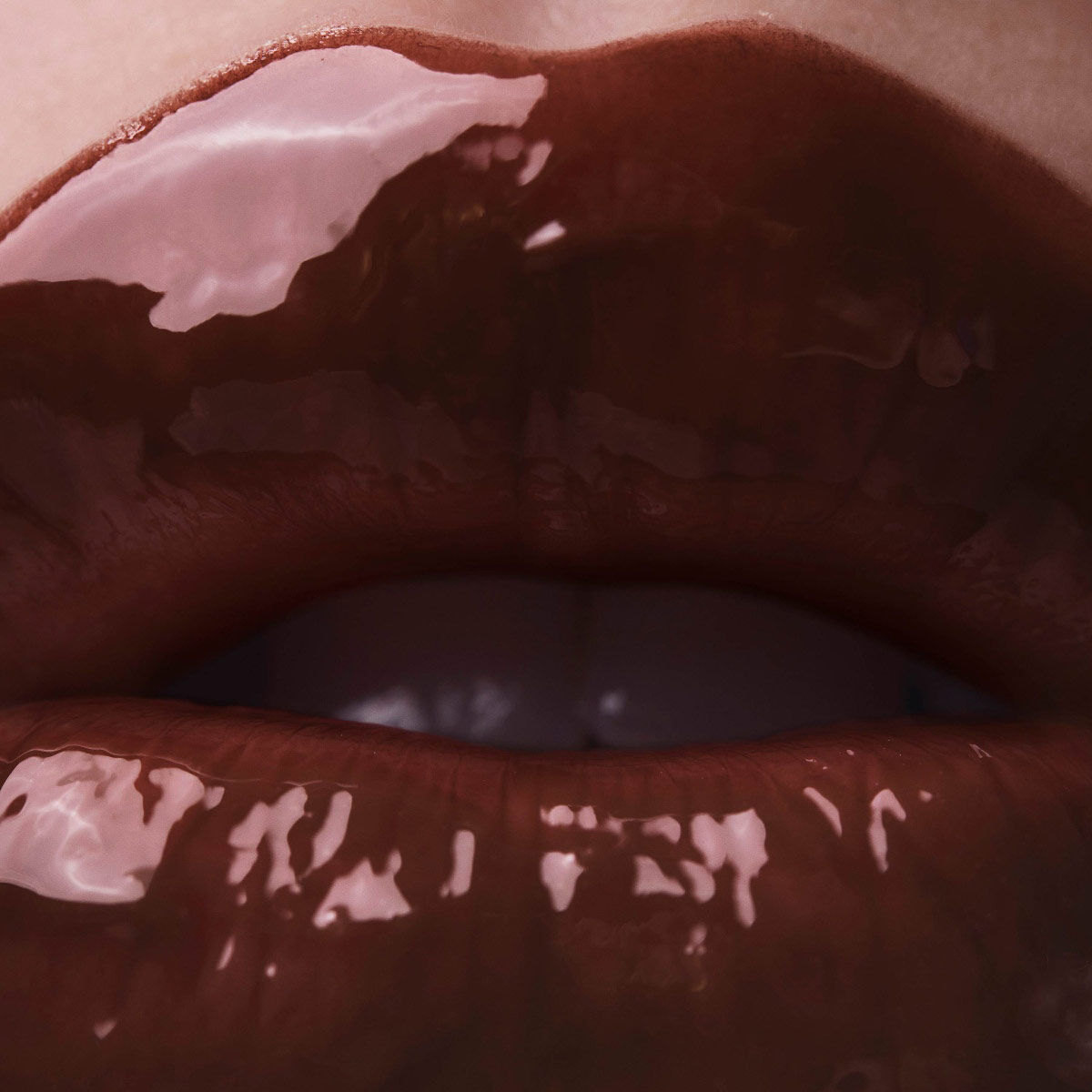 Rouge Stiletto Vinyl Gloss image number 3