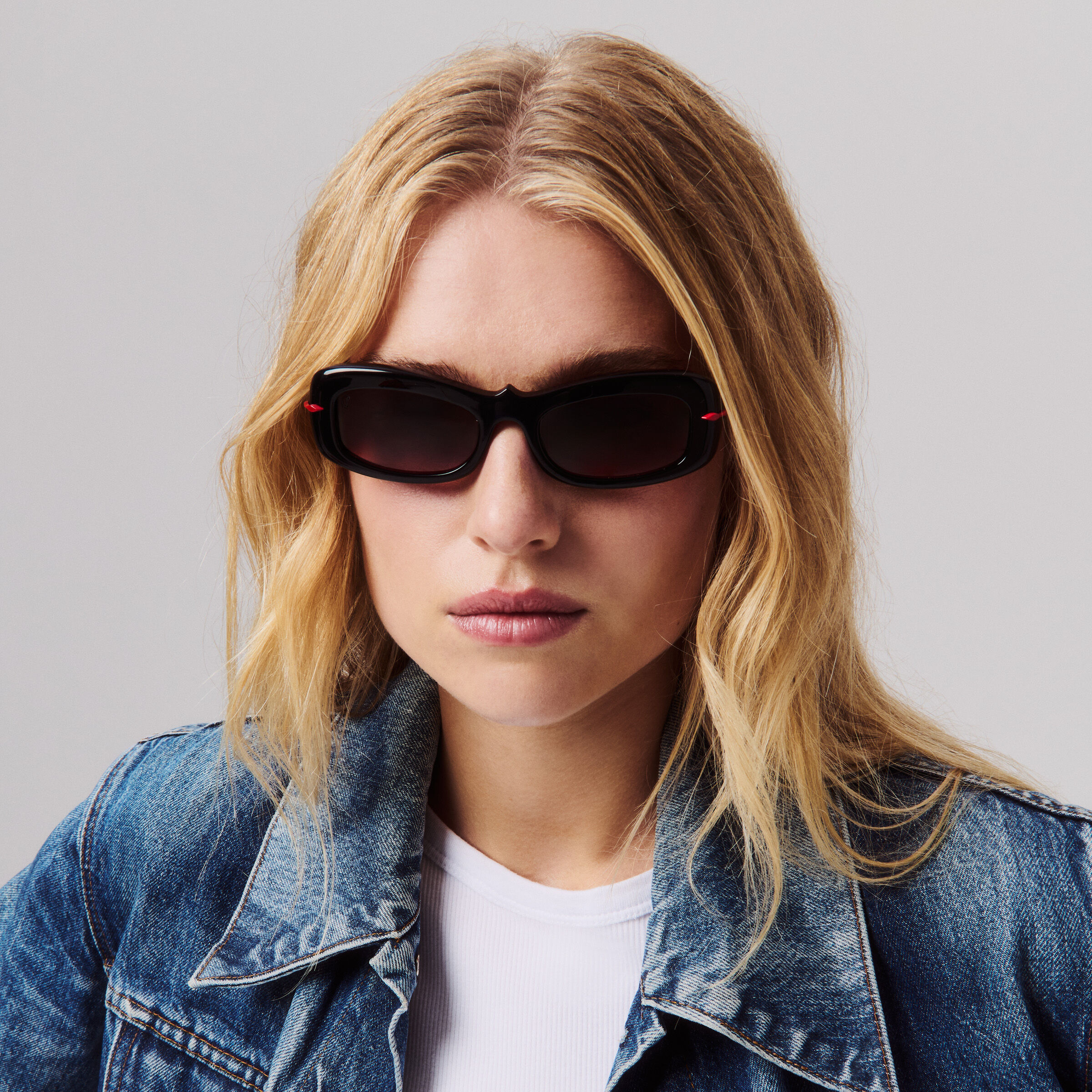 Kate LB0025 image number 1