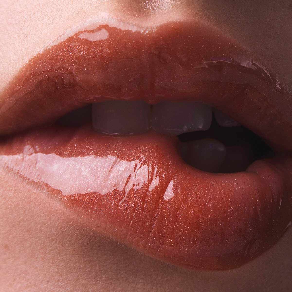 Rouge Stiletto Vinyl Gloss image number 3