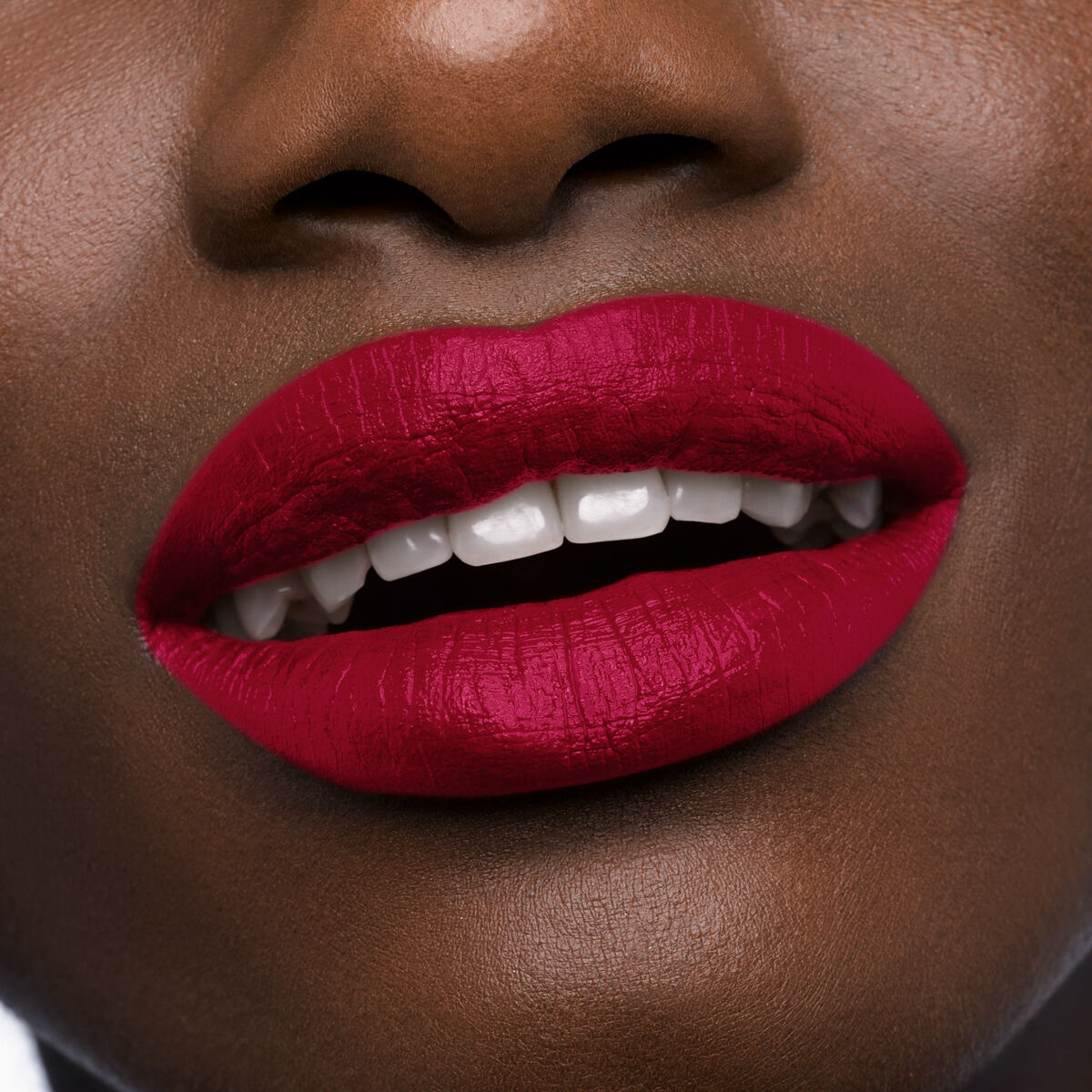 Rouge Louboutin Silky Satin On The Go image number 5