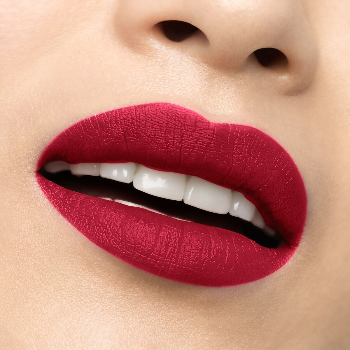 Rouge Louboutin Velvet Matte image number 3