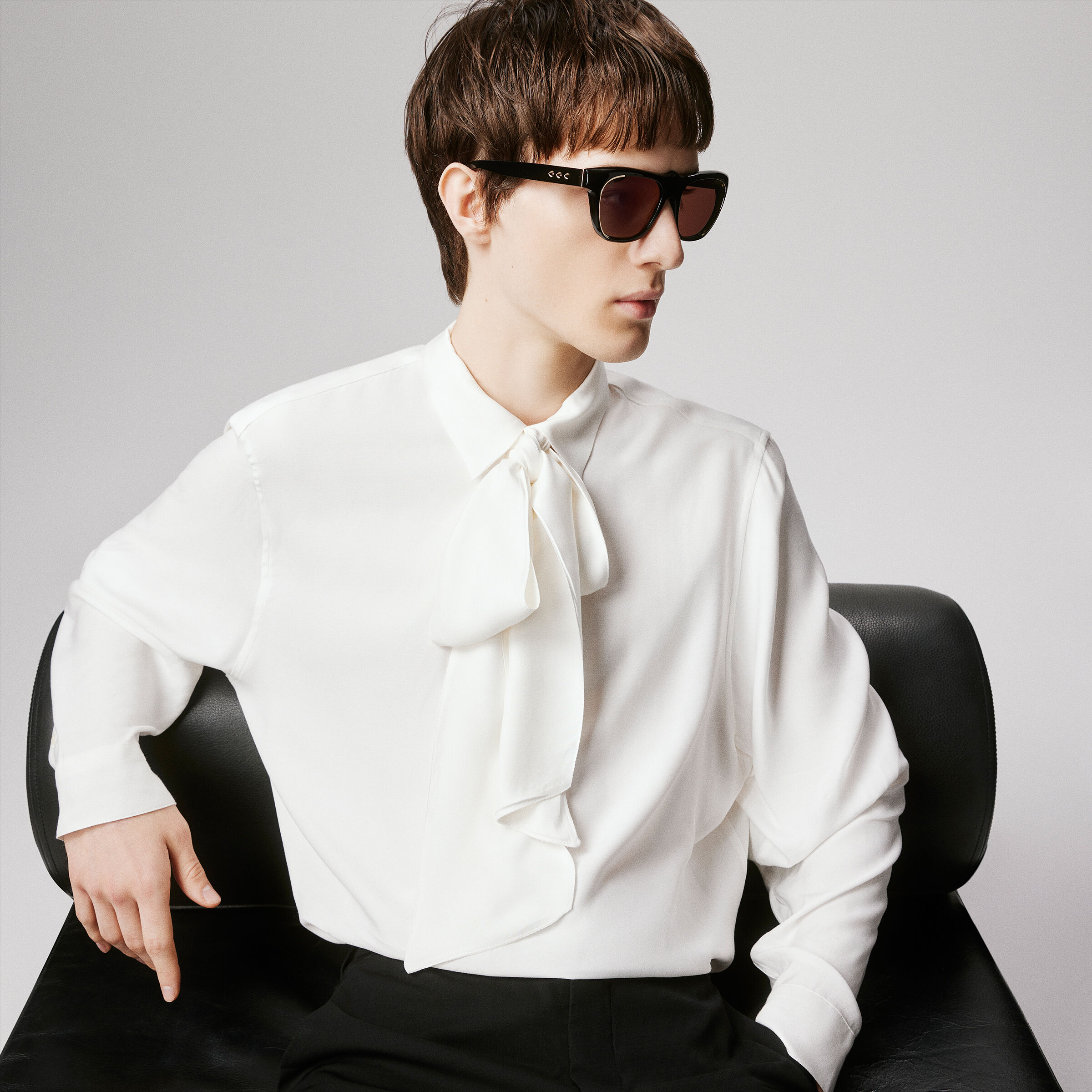 Our Georges LB0006 image number 1