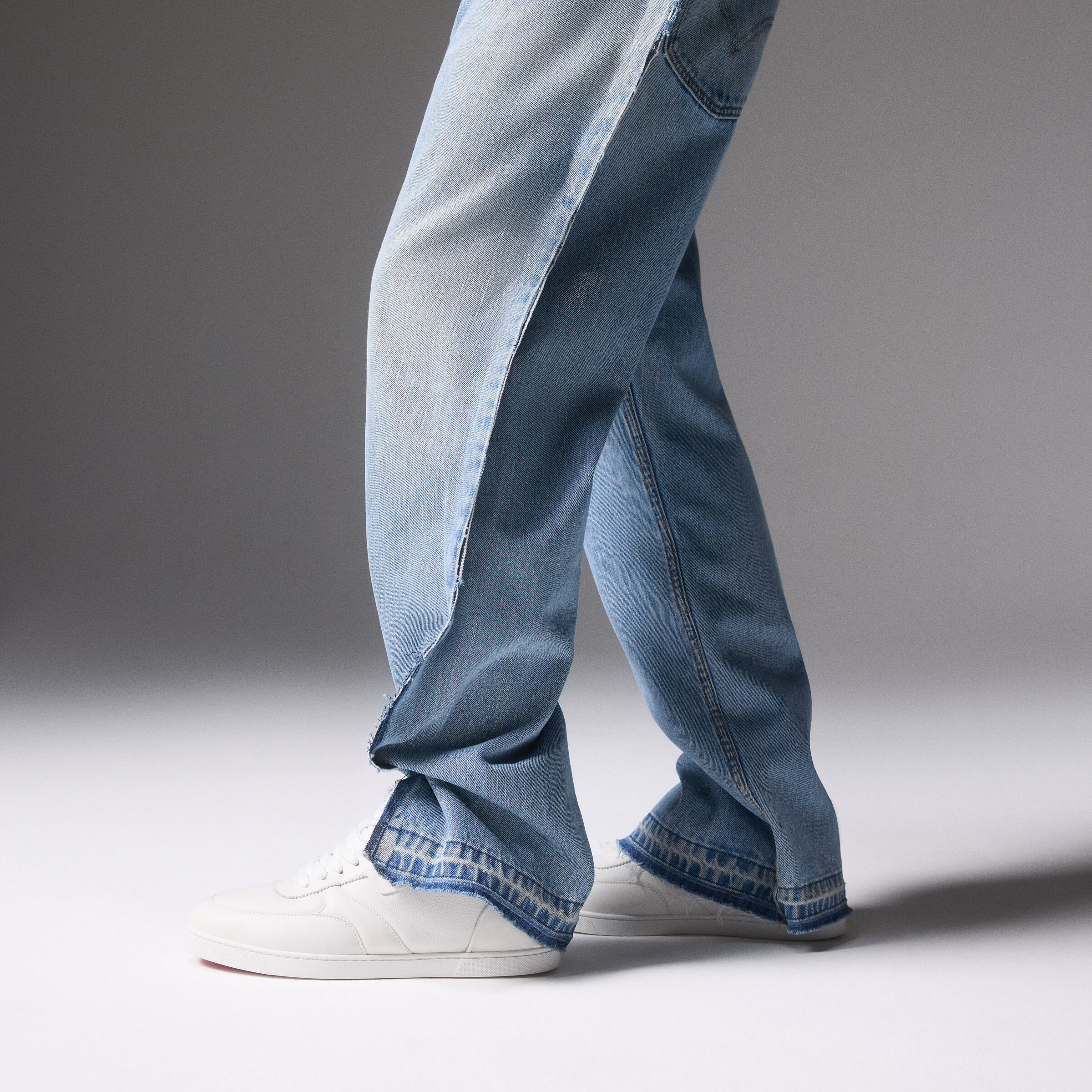 SK VI image number 1