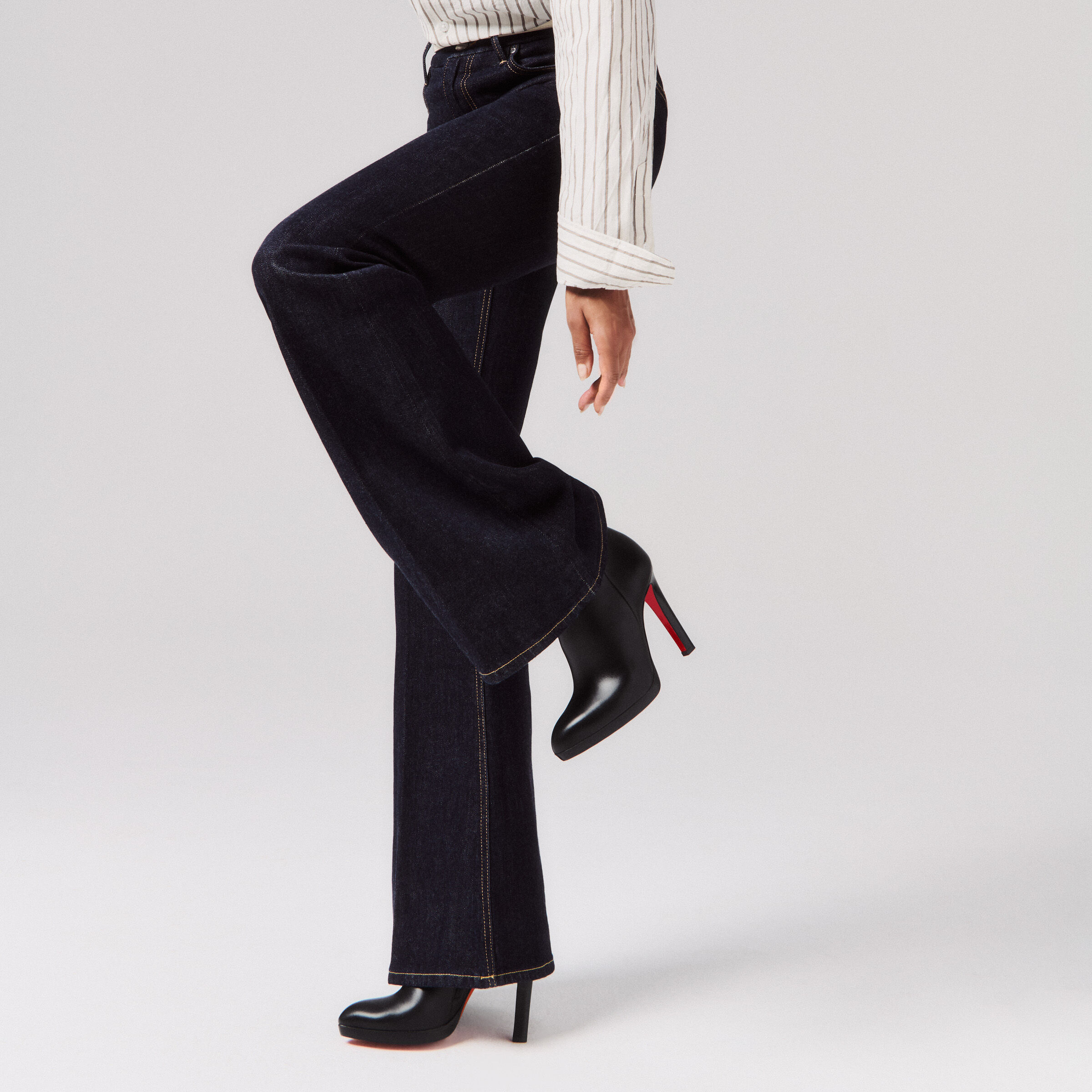 Fannylove Booty image number 1