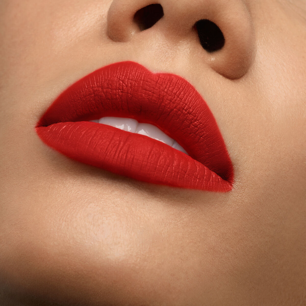 Rouge Louboutin Velvet Matte image number 4