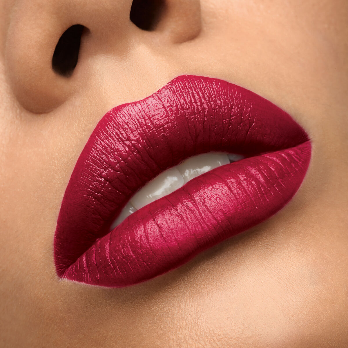 Rouge Louboutin SooooO...Glow On The Go image number 4