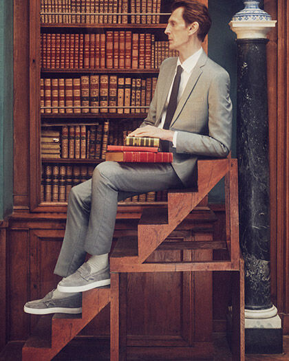 <p>Contemporary essentials</p>