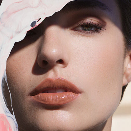 <p>Bold elegance</p>